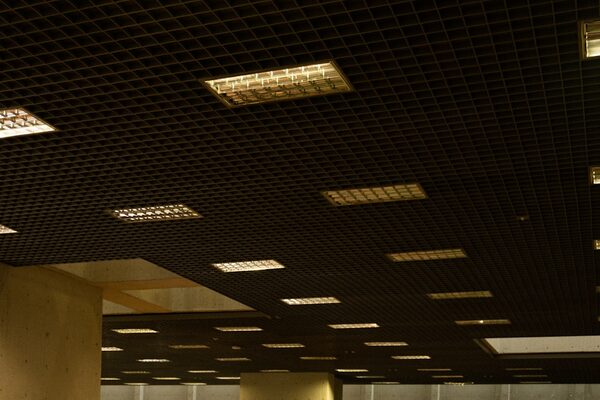 Commercial building HVAC system